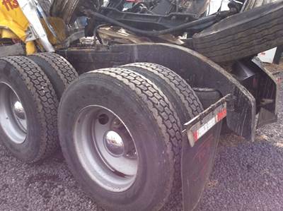 2002 Peterbilt 379 Salvage Truck For Sale Ucon Id 110418