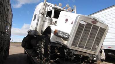 Peterbilt 379 Salvage Truck
