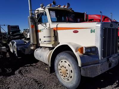Peterbilt 379 Salvage Truck