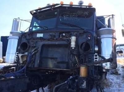 Peterbilt 379 Salvage Truck