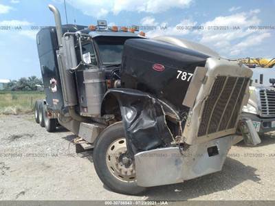 Peterbilt 379 Salvage Truck