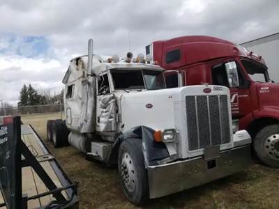 Peterbilt 379 Salvage Truck