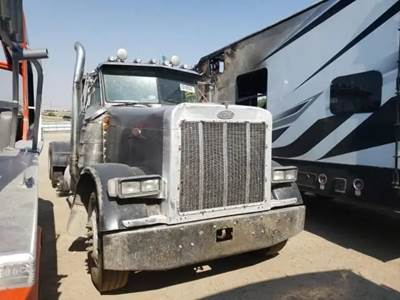 Peterbilt 379 Salvage Truck
