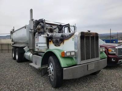 Peterbilt 379 Salvage Truck