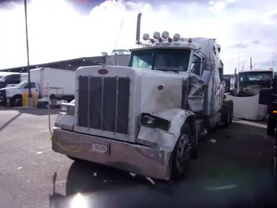 Peterbilt 379 Salvage Truck