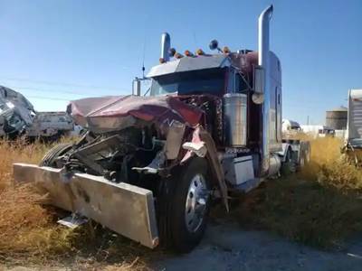 Peterbilt 379 Salvage Truck