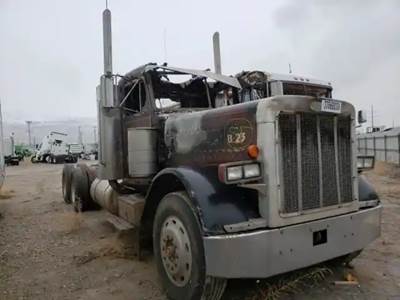Peterbilt 379 Salvage Truck