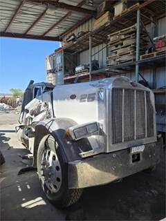 Peterbilt 379 Salvage Truck