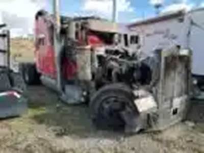 Peterbilt 379 Salvage Truck