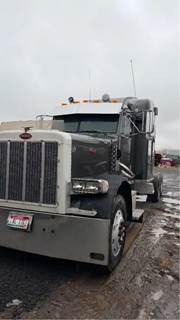 Peterbilt 379 Salvage Truck
