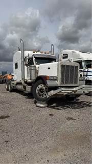 Peterbilt 379 Salvage Truck
