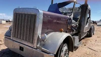 Peterbilt 379 Salvage Truck