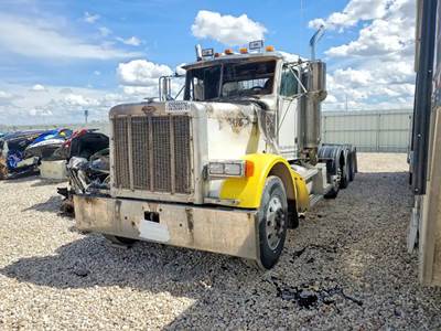 Peterbilt 379 Salvage Truck
