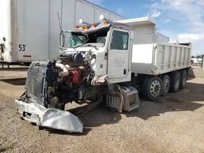 Peterbilt 384 Salvage Truck