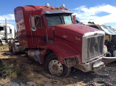Peterbilt 385 Salvage Truck