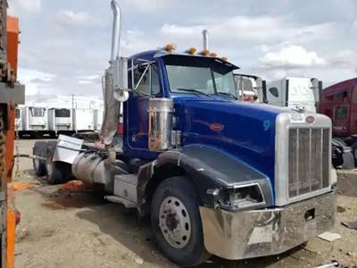 Peterbilt 385 Salvage Truck