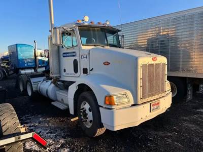 Peterbilt 385 Salvage Truck