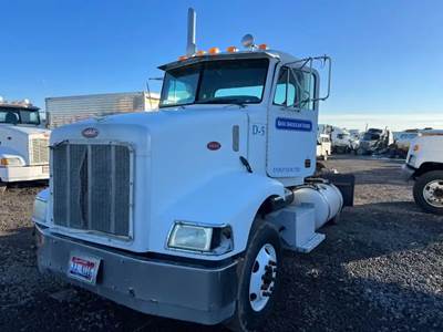 Peterbilt 385 Salvage Truck