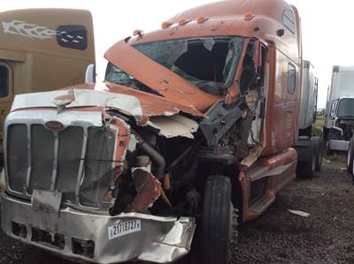 Peterbilt 387 Salvage Truck