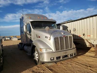Peterbilt 387 Salvage Truck
