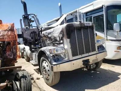 Peterbilt 388 Salvage Truck