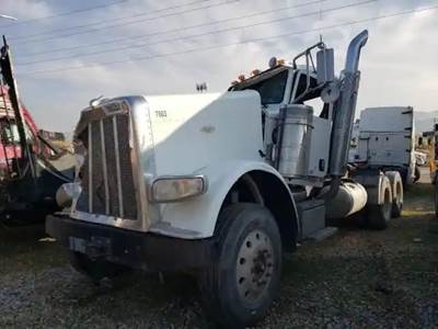 Peterbilt 388 Salvage Truck