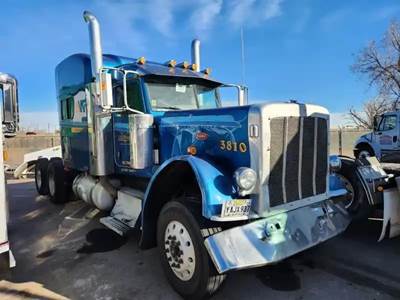Peterbilt 388 Salvage Truck