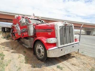 Peterbilt 389 Salvage Truck