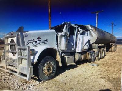 Peterbilt 389 Salvage Truck