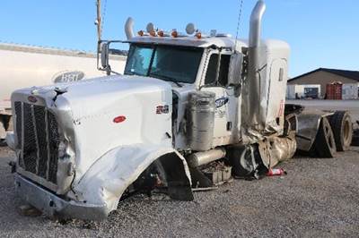 Peterbilt 389 Salvage Truck