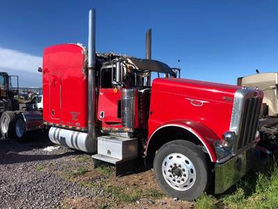 Peterbilt 389 Salvage Truck