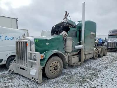 Peterbilt 389 Salvage Truck