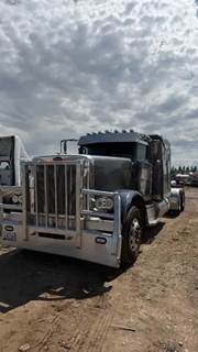 Peterbilt 389 Salvage Truck