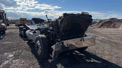 Peterbilt 389 Salvage Truck