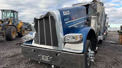 Peterbilt 389 Salvage Truck
