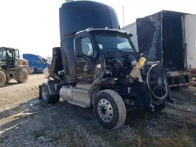Peterbilt 579 Salvage Truck