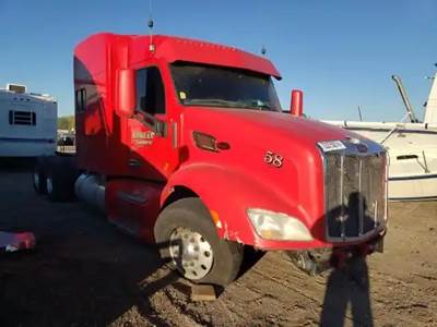 Peterbilt 579 Salvage Truck