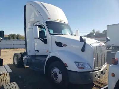 Peterbilt 579 Salvage Truck