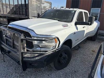 RAM 3500 Salvage Truck