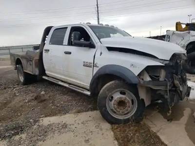 Dodge 5500 Chassis Salvage Truck