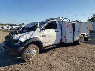 Dodge 5500 Chassis Salvage Truck