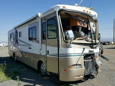 Roadmaster RR8R or RR8S R-Series Raised Rail Salvage Truck