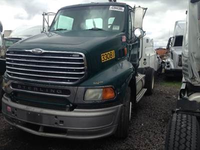 Sterling A9500 Salvage Truck
