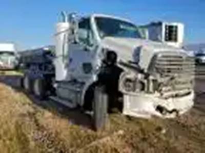 Sterling A9500 Salvage Truck
