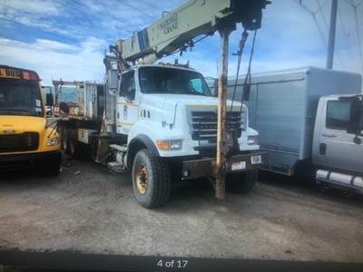 Sterling L9500 Salvage Truck