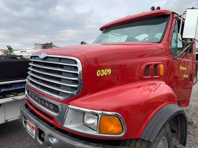 Sterling L9500 Salvage Truck