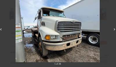 Sterling L9500 Salvage Truck