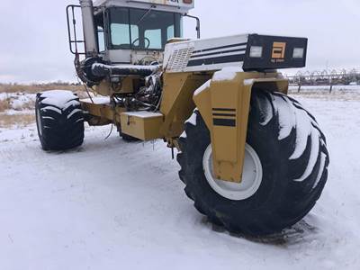 1801 Terragator Fertilizer Spreader Ag Chem AgCO 3208T Engine, Runs Good. No
