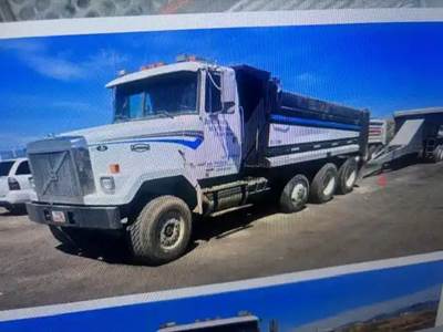 Volvo AUTOCAR ACL64 Salvage Truck