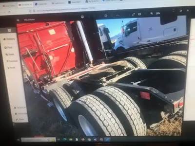 Volvo VNL Salvage Truck